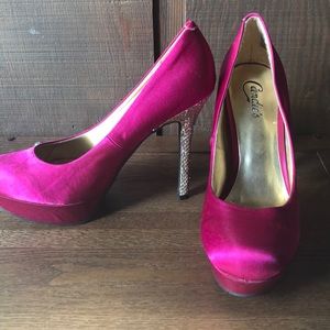 Candie’s Hot Pink and Gold Glitter Heeled Pumps